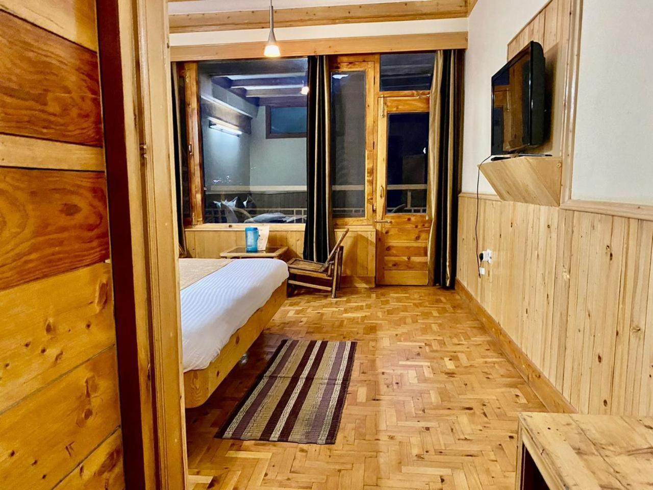 The Vashisht, Manali - A Four Star Luxury Hotel Екстер'єр фото