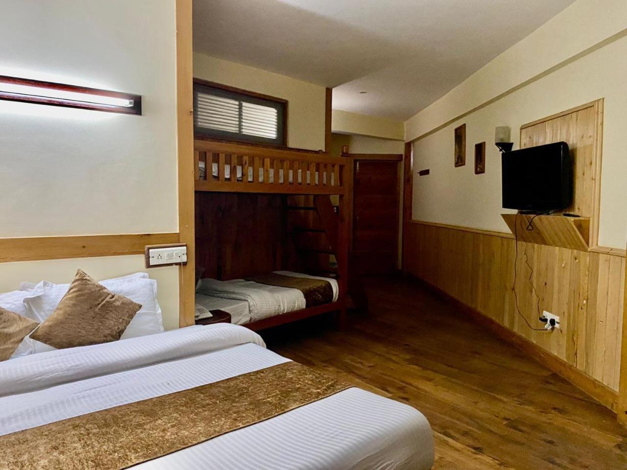 The Vashisht, Manali - A Four Star Luxury Hotel Екстер'єр фото
