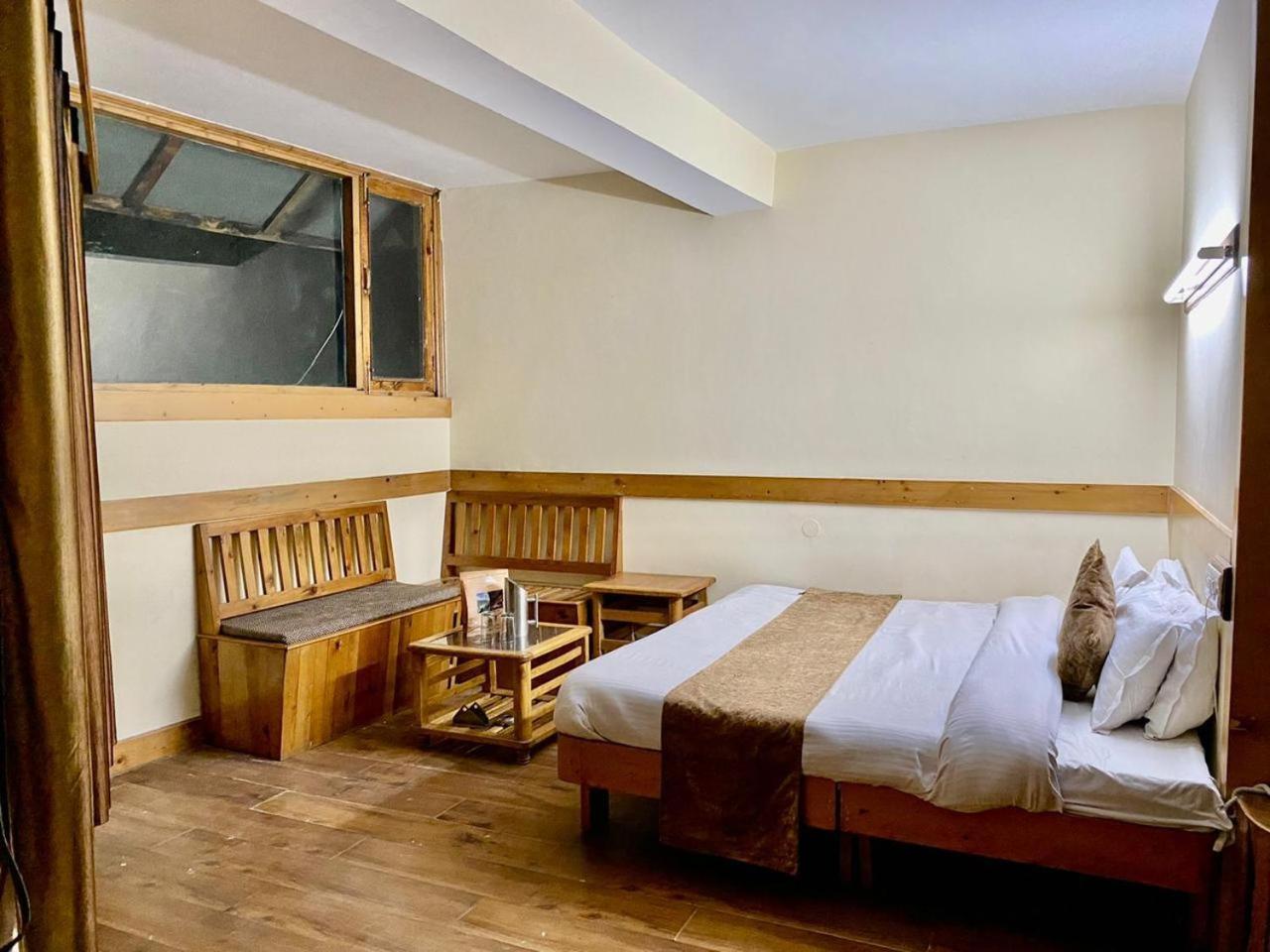 The Vashisht, Manali - A Four Star Luxury Hotel Екстер'єр фото